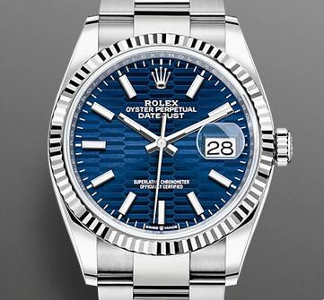 Swiss made replica watches interpret the fashion style with blue color.